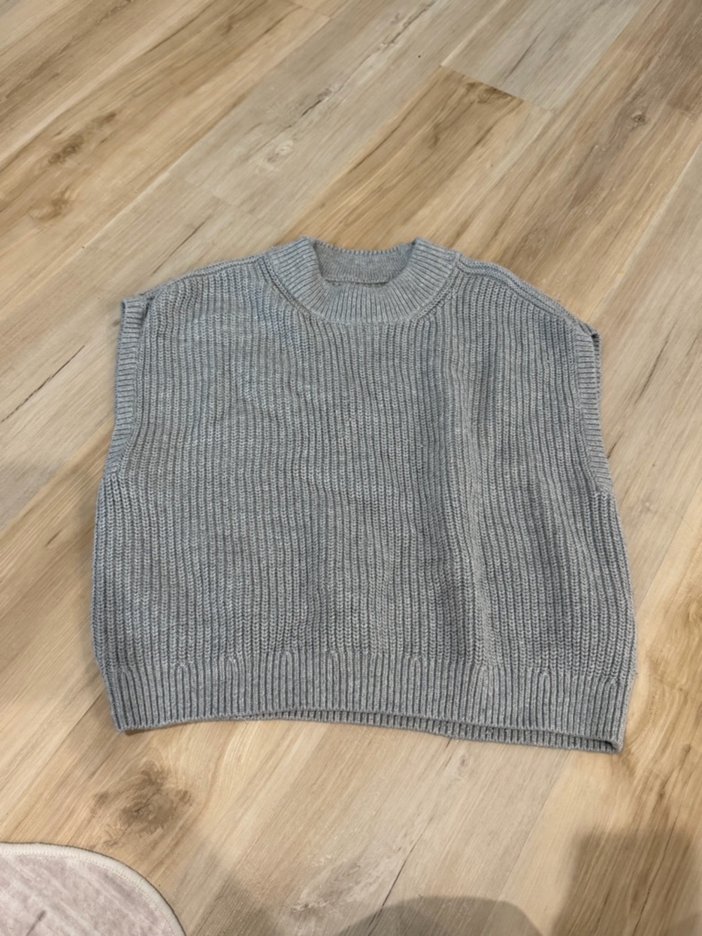 Grey Ribbed Knit Sleeveless Sweater Vest